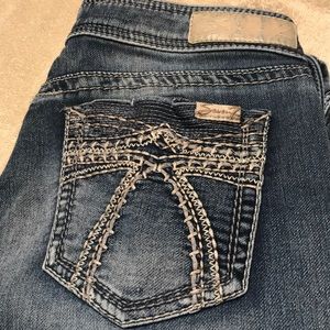 Seven7 Capri Blue Jeans